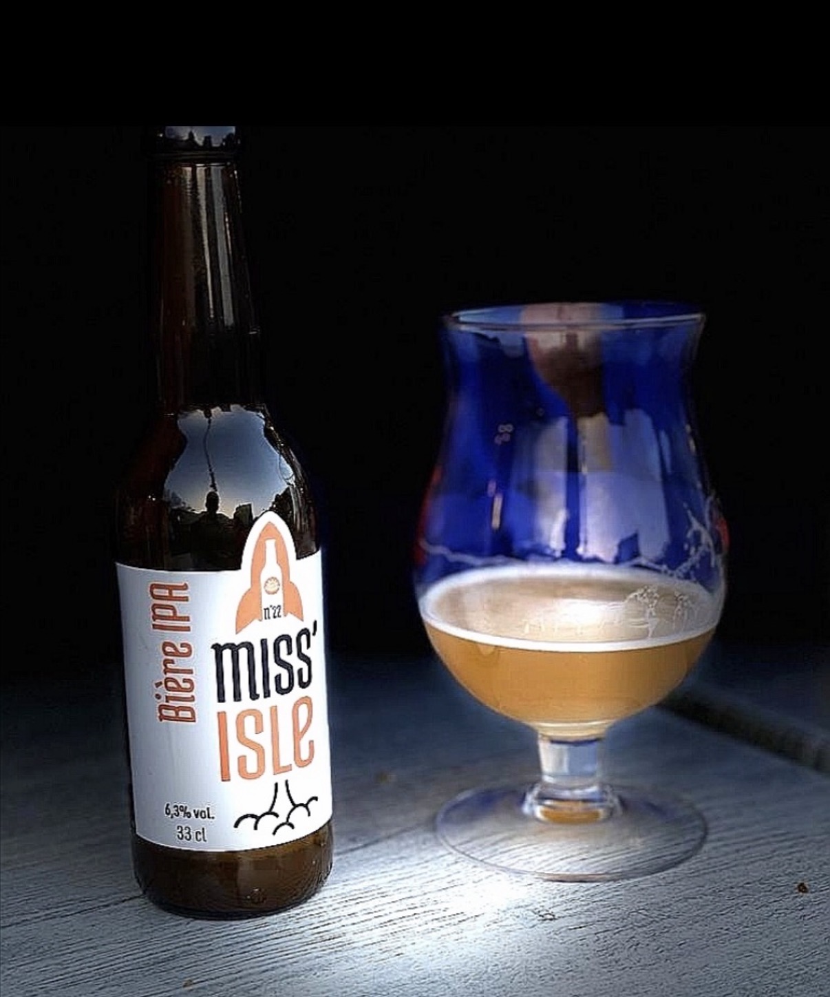 IPA missile bière blonde dans un verre