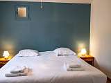 Chambre vert d'eau