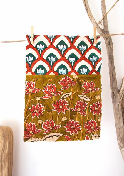 Peinture à l'encre sur papier coton floral