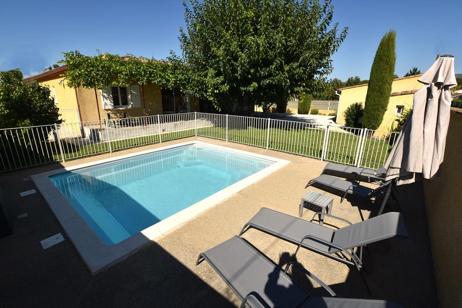 petite piscine exterieure 