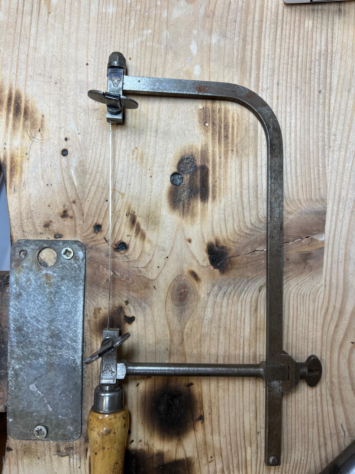 Objet servant a tailler le métal 