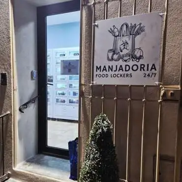 Manjadoria - Food lockers 24/7