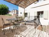 Terrasse sous treille