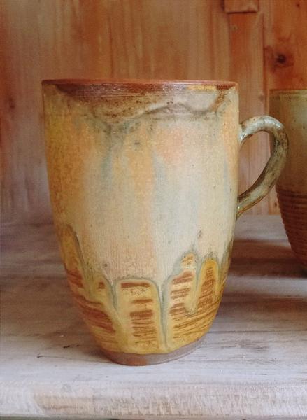 Tasse faite main couleur ocre jaune