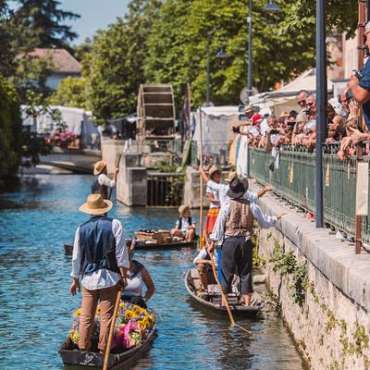 Le Marché Flottant