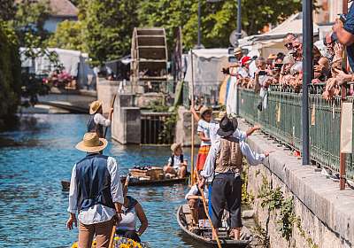 Le Marché Flottant