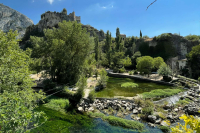 fontainedevaucluse-ISSTOURISME169.JPG_compressed(1).jpg