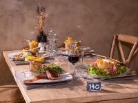 Rocher Mistral - Auberge Daudet 02.jpg