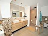 Salle de bains de la suite parentale