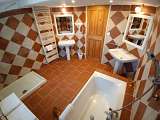 mas de flaneraies salle de bain damier